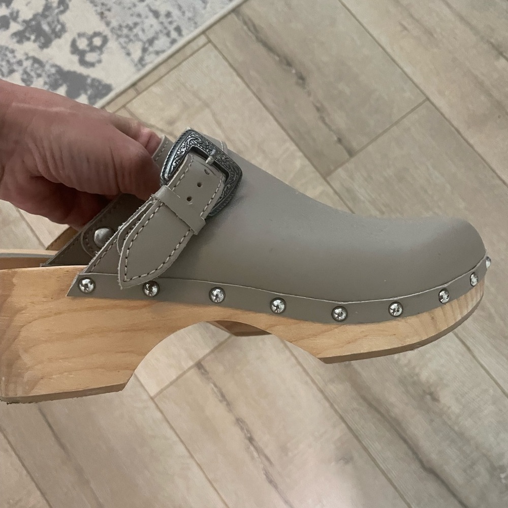 Maje Clogs - Picture 3 of 7